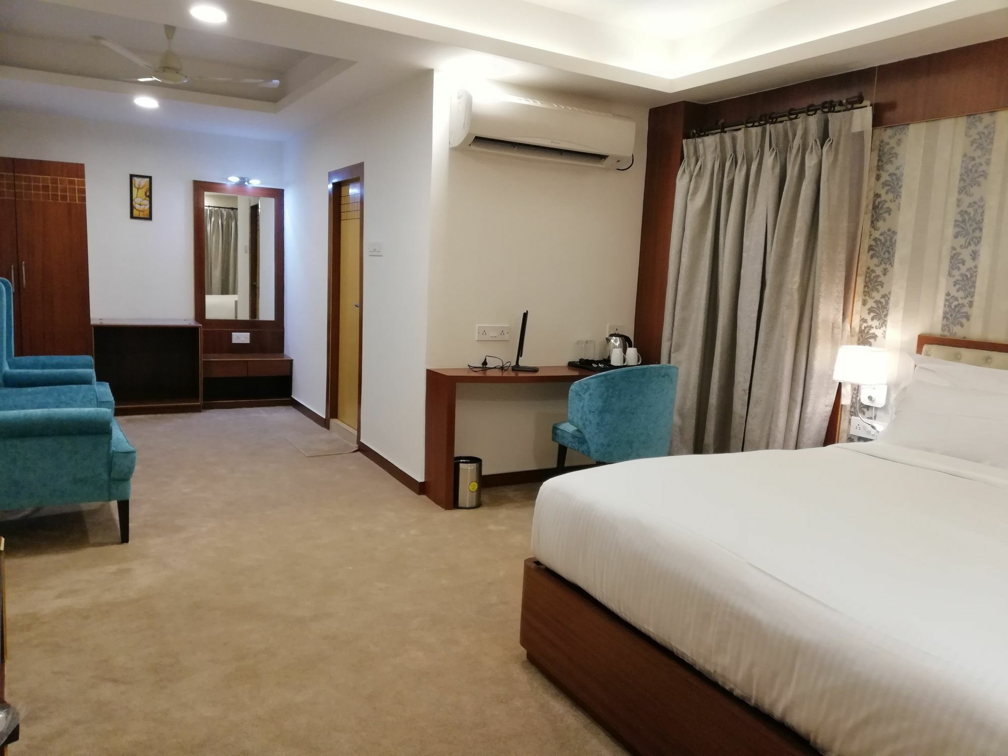 Hotel Emirates Kolkata Eksteriør bilde